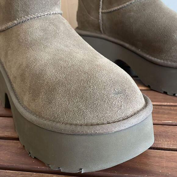 UGG Classic Ultra Mini New Heights Boots Hickory US Women Size 9/UK 7/EU 40 - Picture 16 of 16